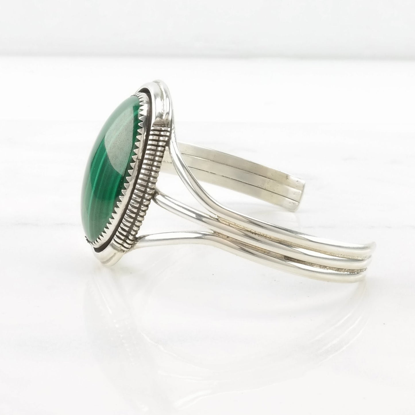 Native American Sterling Silver Cuff Bracelet Green Malachite