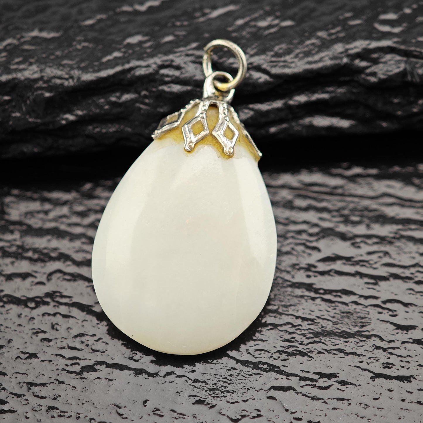 Natural Opal Teardrop Pendant 10ct in Silver Plate - Vintage Charm