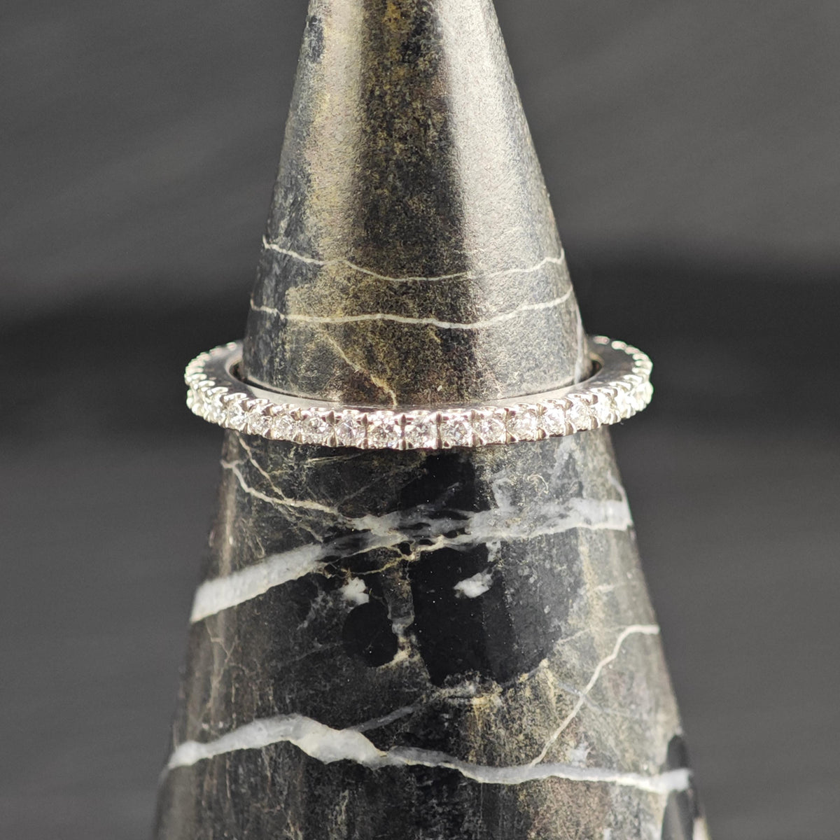 1/2 cttw Diamond Platinum Eternity Band Ring Sz 7 1/2 R6759