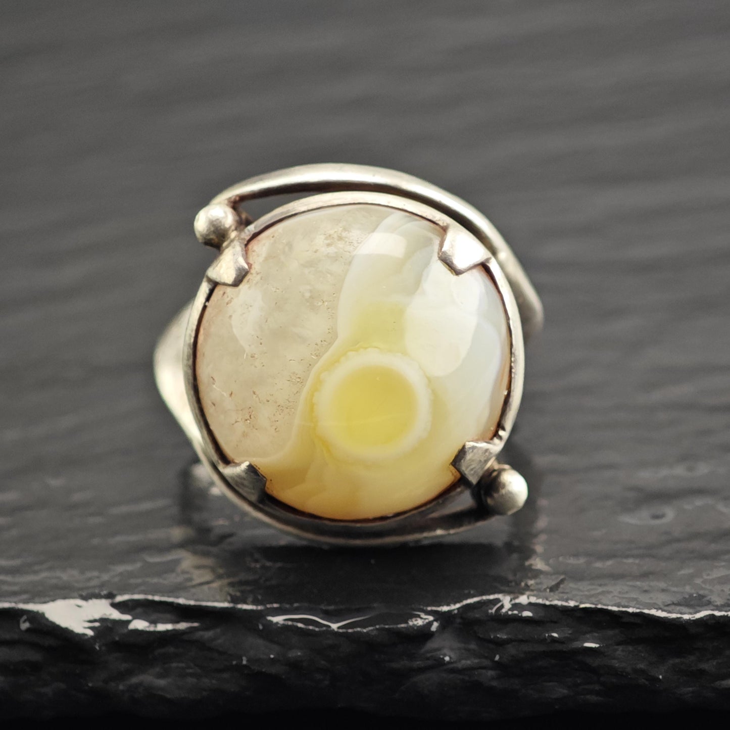 White Agate Sterling Silver Ring Sz 8 3/4 R6636